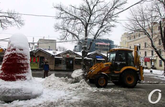зима в центре Одессы, техника