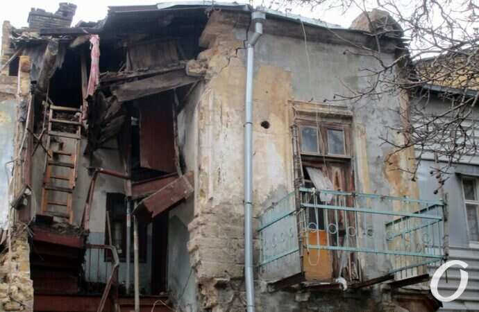 Обрушение дома на Нежинской