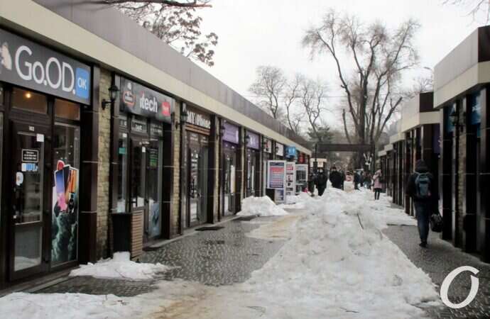 Старосенная площадь, торговые места