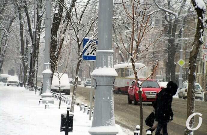 Улица Софиевская, столбы