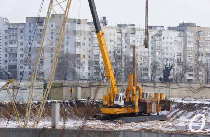 стройка у ипподрома, кран