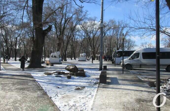 Старосенной сквер, маршрутка