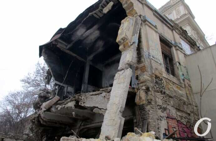 Деволановскмий спуск, обвал: страшный дом