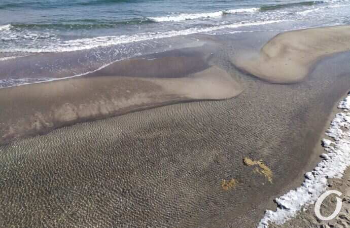 В Одессе затопило пляж4