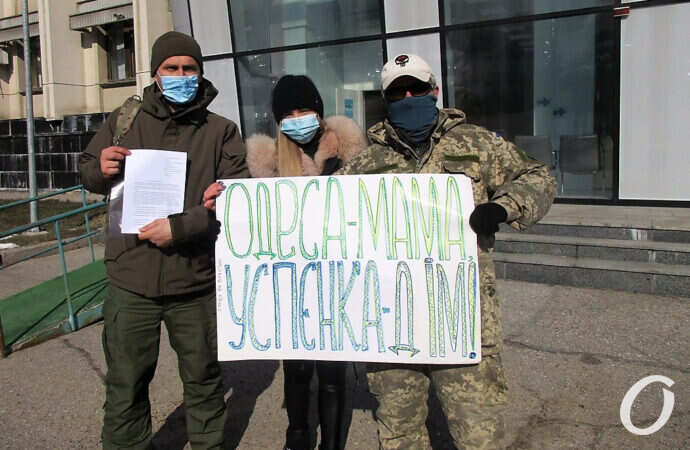 Переселенцы с улицы Успенской: возможен ли контакт с властью? (фото)