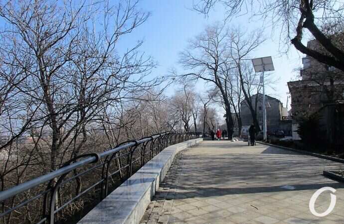 бульвар Жванецкого, перила3