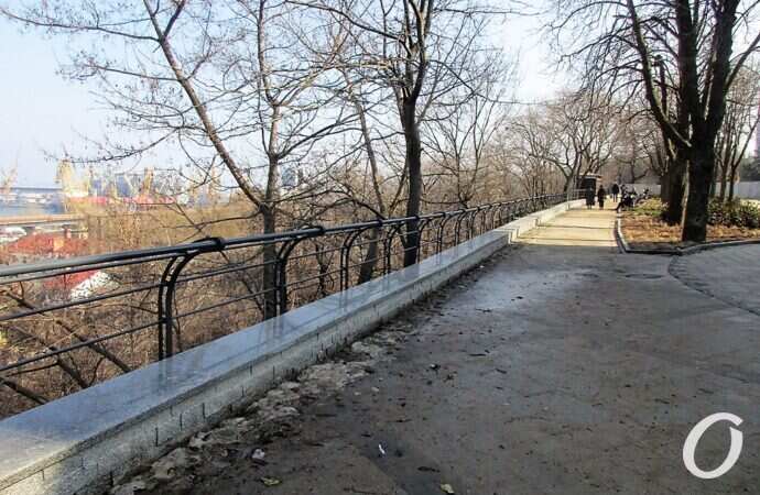 бульвар Жванецкого, перила5