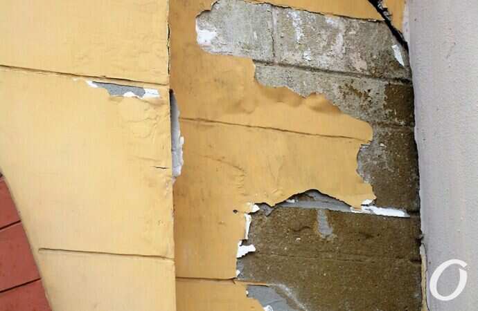 Мавританская арка, стена