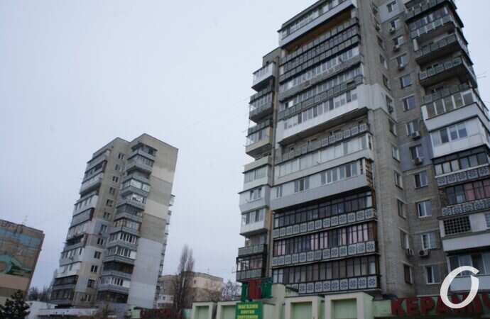 Варненская, высотки