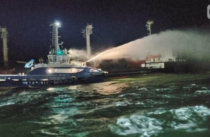 В Черном море под Одессой горел сухогруз