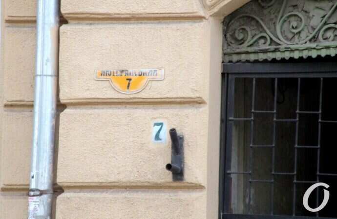 Лютеранский переулок, указатель