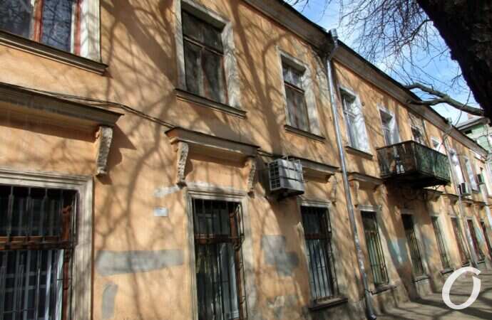 Лютеранский переулок, старый дом