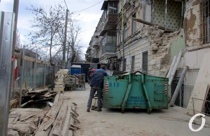 Нежинская, рабочие