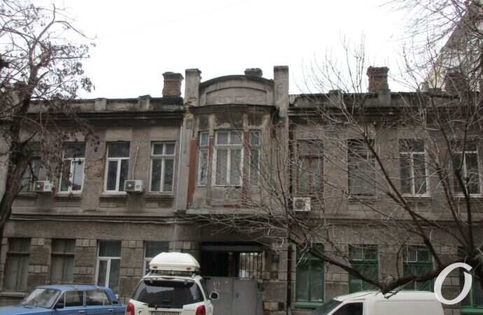 Пишоновская, старый дом