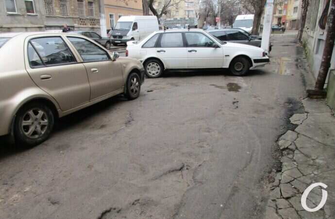 Пишоновская, авто