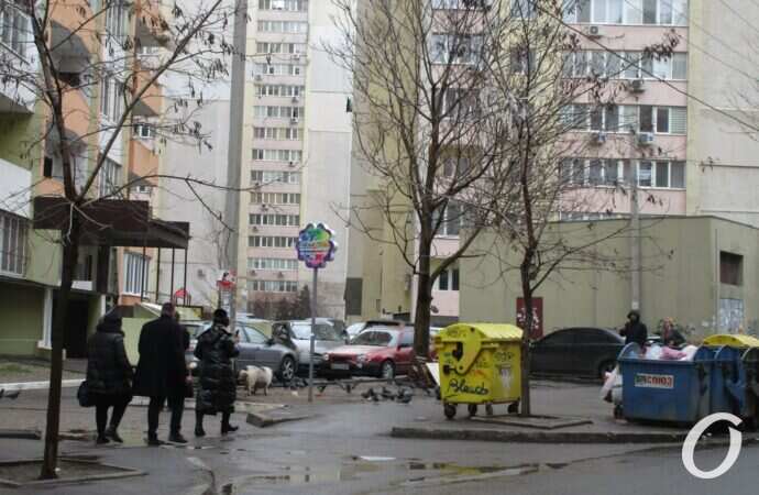 Пишоновская, прохожие