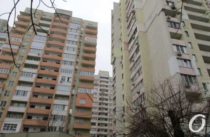 Пишоновская, высотки