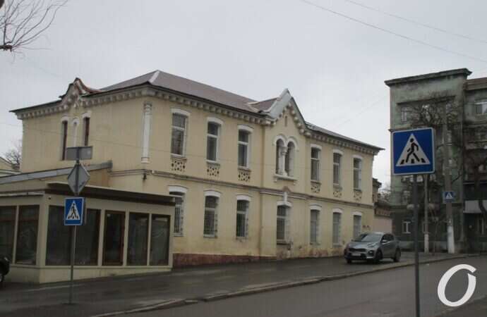 Пишоновская, двухэтажка