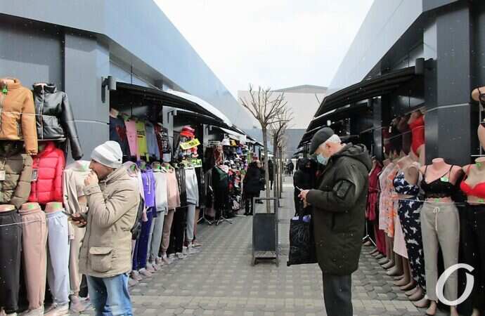 Привоз, локдаун, бутики