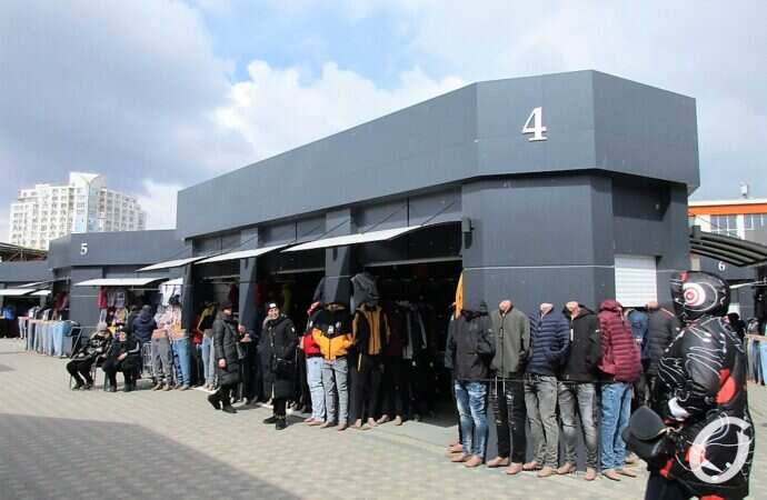 Привоз, локдаун, джинсы