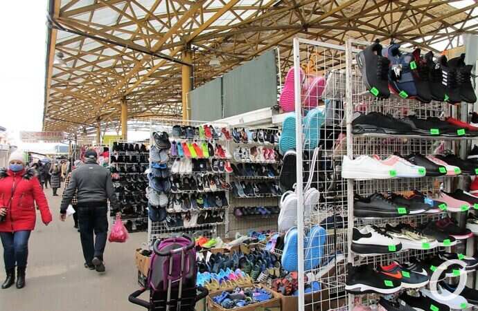 Привоз, локдаун, обувь