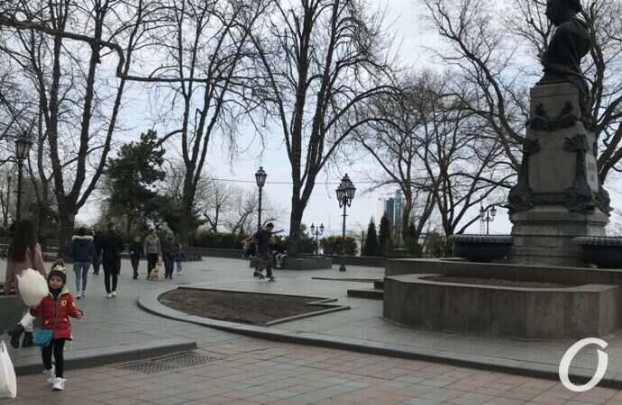 красная зона в Одессе, бульвар