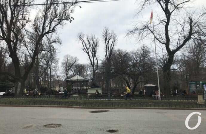 красная зона в Одессе, Горсад