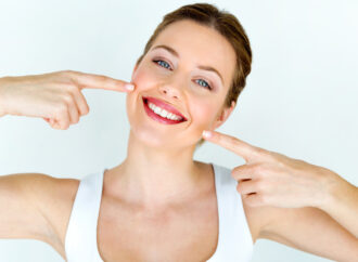 Установка коронки на зуб: этапы лечения