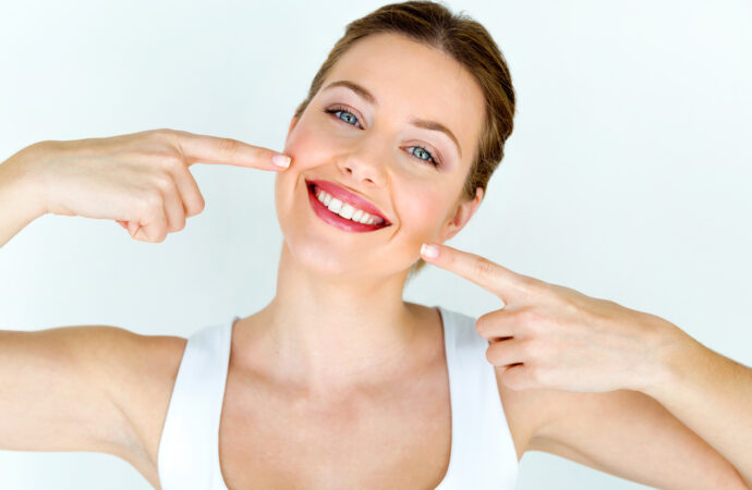 Установка коронки на зуб: этапы лечения