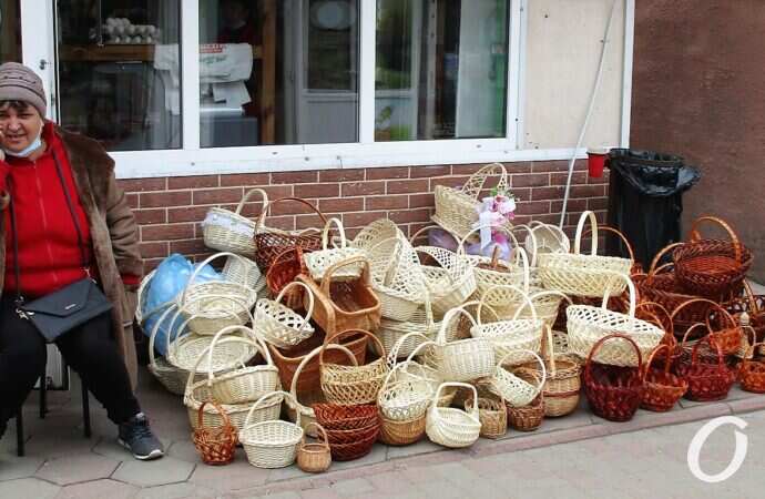 Новый рынок предпасхальный, корзины3