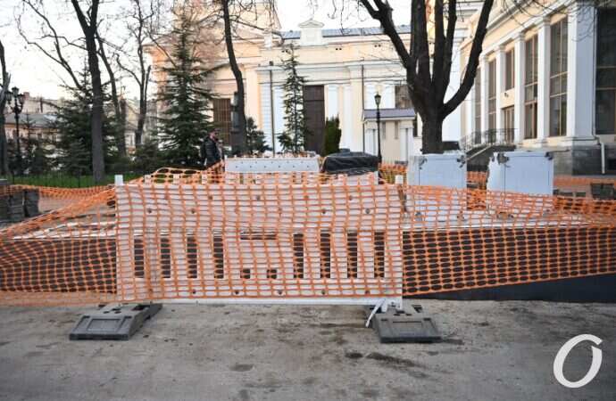 мусорные баки10