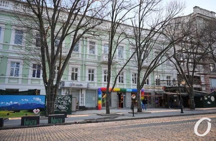 Реставрация на Дерибасовской, памятник архитектуры