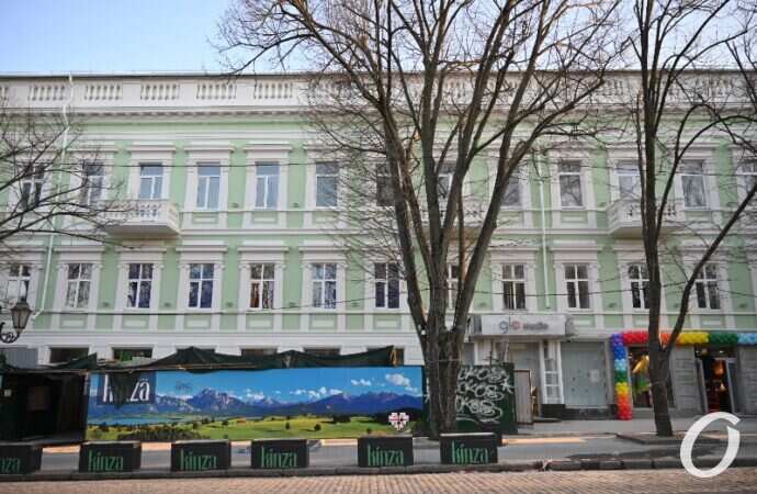 Реставрация на Дерибасовской, дом-памятник