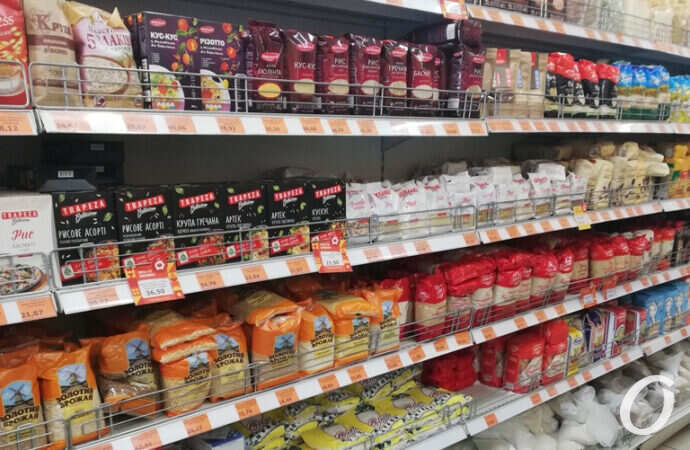 Покупаем «главные» продукты: что почем в одесских супермаркетах в середине апреля? (фото)