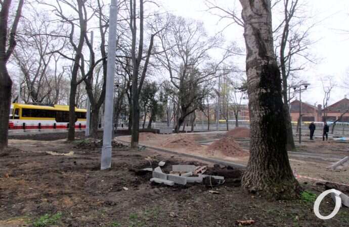 Алексеевский сквер, трамвай