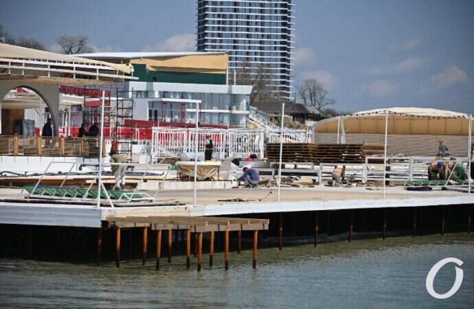 Итака, настил, сваи