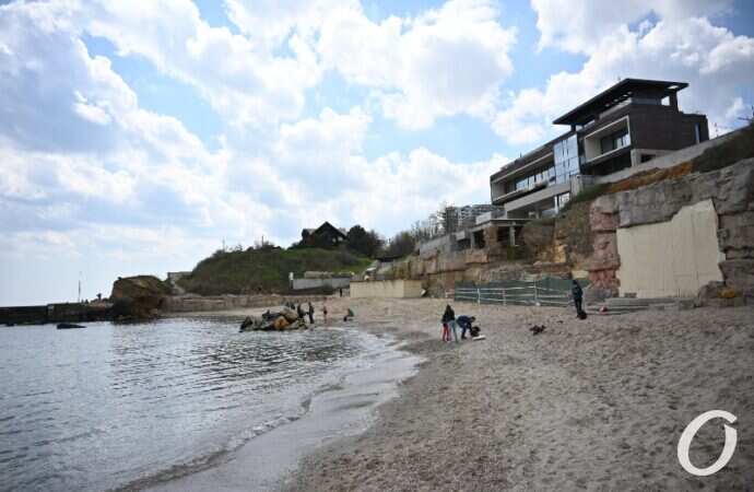 пляж «Лагуна», берег