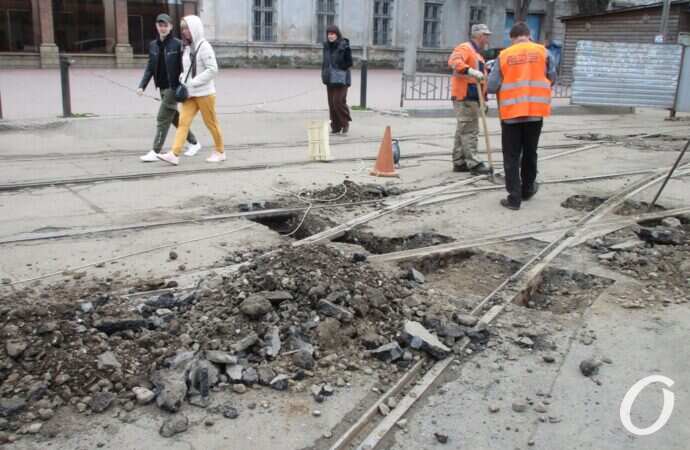 капремонт бурлящего квартала, рельсы2