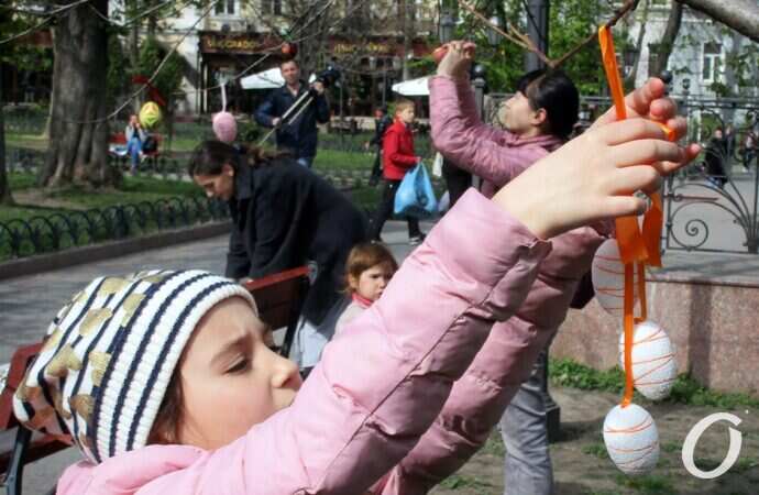 Пасхальное дерево, писанка, украшение