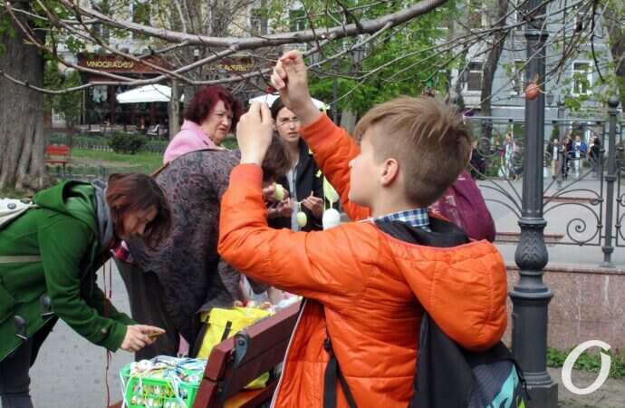 Пасхальное дерево, писанка, украшение2