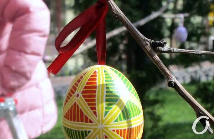 Пасхальное дерево, писанка2