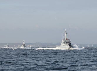 Провокация России в Азовском море: ФСБшники грозились обстрелять украинских моряков