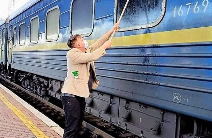 Расписание поездов с Одесского ЖД вокзала на 13 апреля