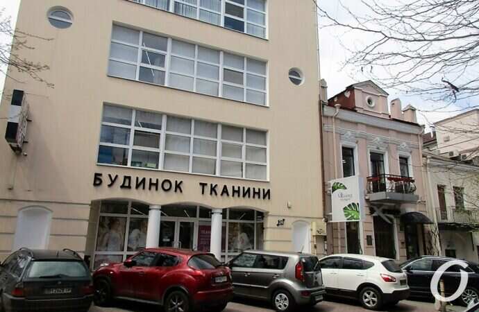 Красный переулок, дом тканей