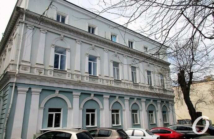 Красный переулок, дом, авто