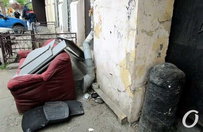 Красный переулок, мебель