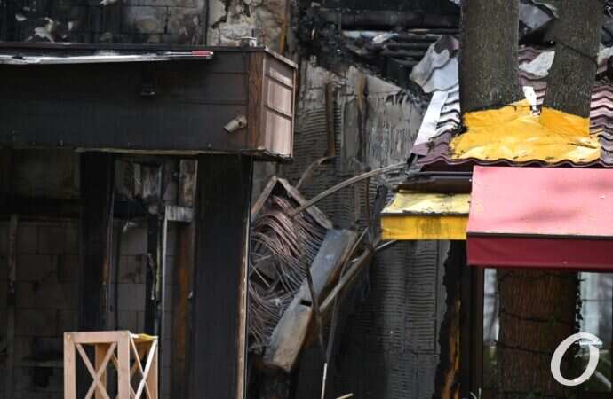 Ресторан «Щастье» после пожара12