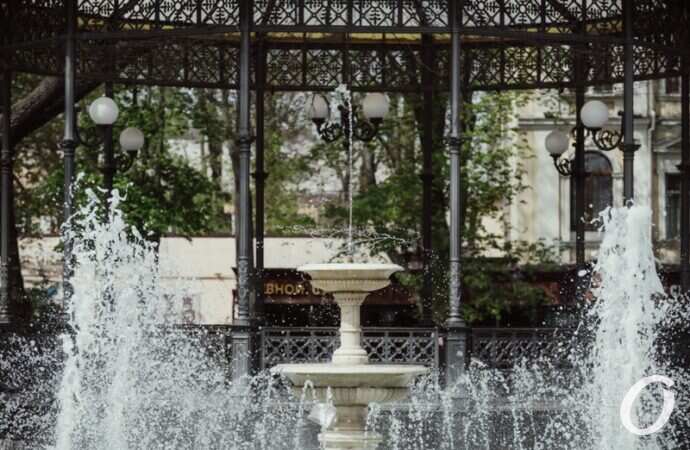 май в центре Одессы, Горсад