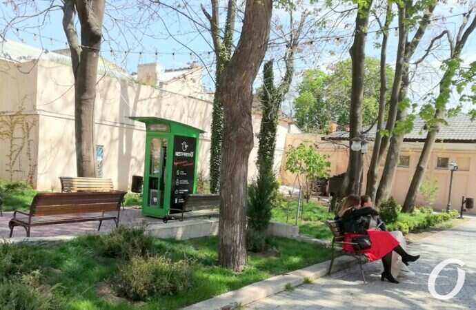 Летний театр, скамейки