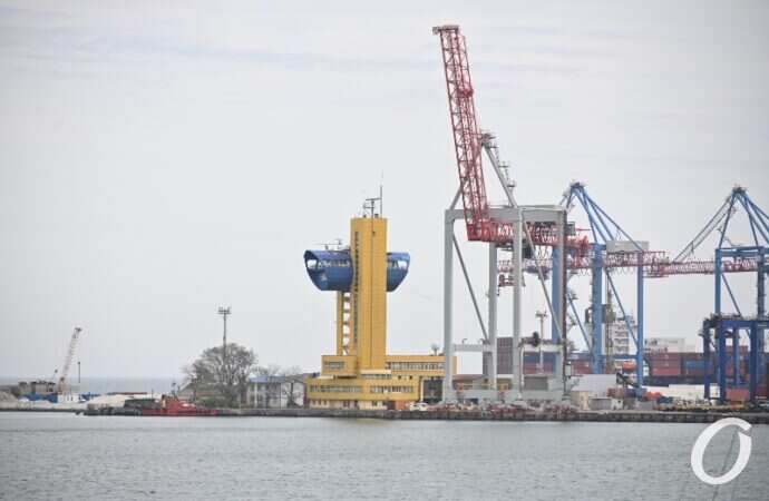 Одесский Морвокзал, порт